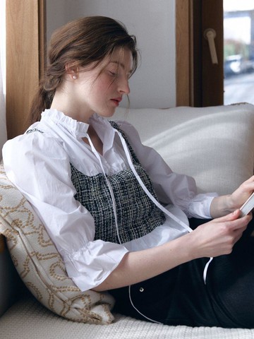 Tweed Ribbon Puff Sleeve Blouse [Black]