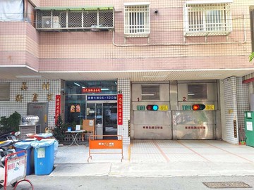 崇德十一期旁次頂樓入門玄關三房平車｜台中市北屯區崇德七路