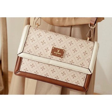 PLAYBOY - 斜背包 Oat milk 燕麥奶兔兔系列 - 送小兔水桶包