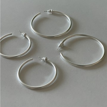 初見家💕零差評！純銀簡約女生耳環 純銀啞光耳圈 防過敏 不褪色純銀女生耳環 耳圈 耳飾