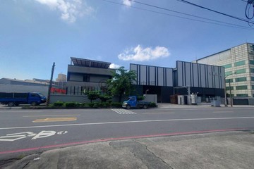 臨海工業區25米超大面寬/合法工業廠房｜高雄市小港區東林路