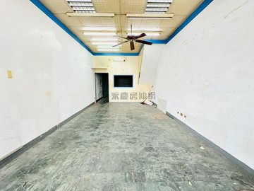 三井百貨臨18米路生意好做黃金店住｜高雄市鳳山區中山西路