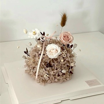 生日首選【Flora Flower】永生繡球花蛋糕- 杏仁奶茶 (僅觀賞,不可食用) 生日 禮物 永生花 乾燥花 開幕