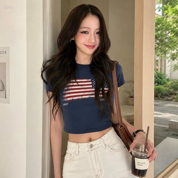 【台灣出貨】 正韓 熱銷 辣妹短款短袖T恤女夏季修身顯瘦印花圓領上衣臺灣熱銷辣妹短袖 修身正肩上衣 純欲上衣女