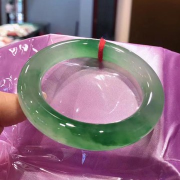 冰種陽綠飄墨綠花翡翠平安手鐲細圓條天然緬甸玉手鐲子女貴妃晴水