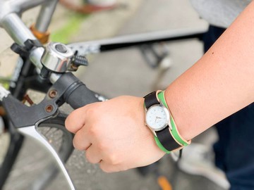 WPILES 節日想戴的休閒綠W絨手錶 金屬過敏 WPW-GKG-K