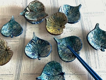 葉拓黃槿葉醬碟筷架(售完再製款)_陶器筷架