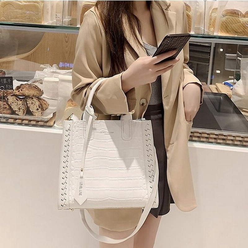 バッグ レディース 春 夏 秋 冬 カジュアル 新作 3色 クロコ クロコ柄 クロコ型押し風 クロコバッグ トートバッグ ハンドバッグ 肩掛け ショルダーバッグ 2way 通販 Lineポイント最大0 5 Get Lineショッピング