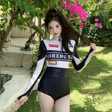 桃園出貨 衝浪衣 水母衣 防磨衣 衝浪服 水母服 衝浪褲 新款高級防曬長袖2024保守大碼遮肉顯瘦潛水服連體衝浪泳衣泳衣