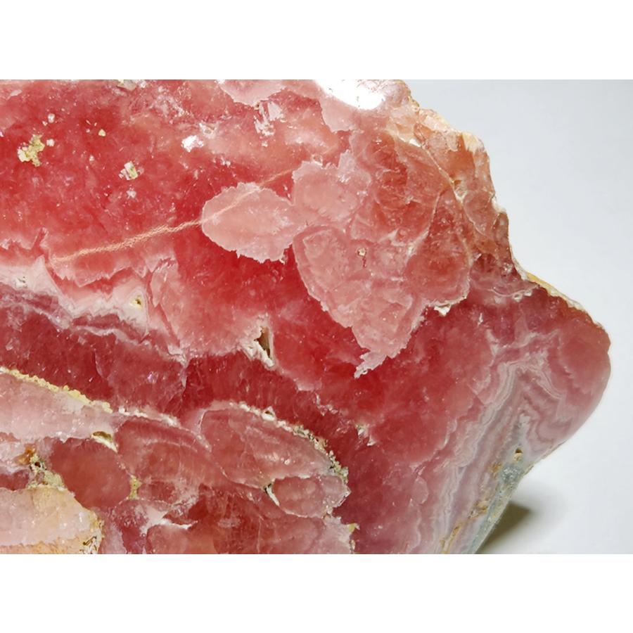 アルゼンチン産ロードクロサイト(インカローズ) Rhodochrosite 92x87x71mm 831g 天然石 菱マンガン鉱 パワーストーン ヒーリング 恋愛