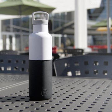 美國HYDY時尚保溫水瓶 CinCin White系列 | 午夜黑-白瓶 - 590ml