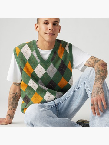 男款 菱形格紋羊毛針織背心 熱賣單品