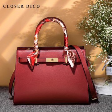 母親節禮物包包中年媽媽款女士品牌女包真皮大容量手提紅色結婚包