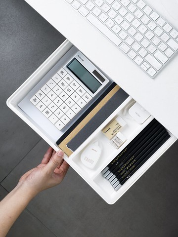 粘貼抽屜式收納盒創意桌下隱藏化妝品刷整理盒辦公桌筆筒桌底掛式