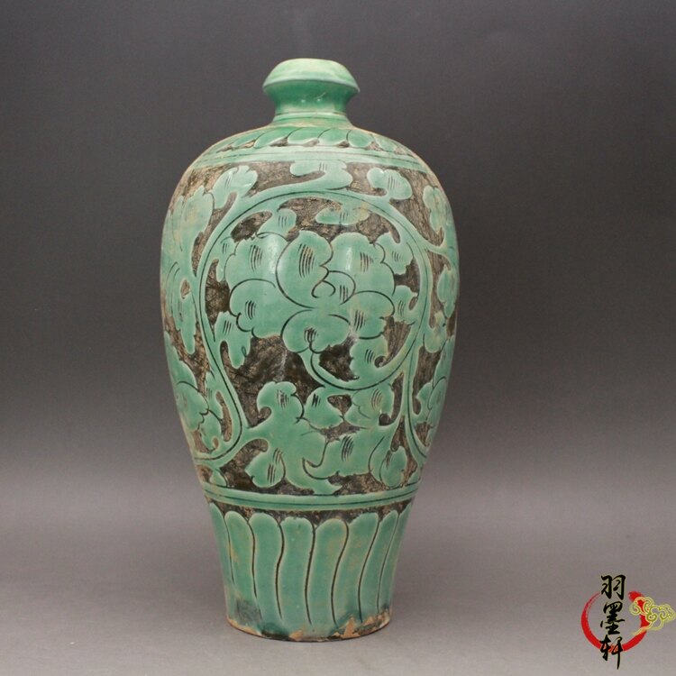 黒釉刻花牡丹文梅瓶 磁州窯 - 京都国立博物館 館蔵品データベース