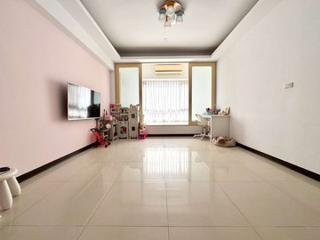 獨家專任大兩房附休旅車位 屋況佳免整理 ｜台中市南屯區寶山東二街