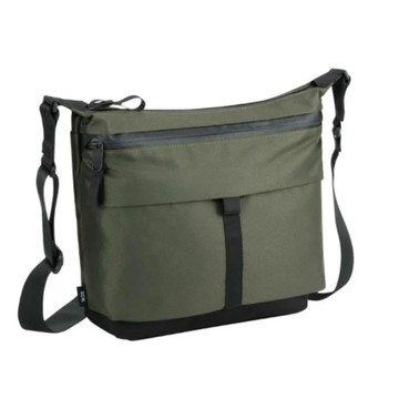 ACE BAGS & LUGGAGE 小型 RUGGMASTER 2 運動風防潑水斜背包 (多色可選 17766)