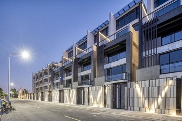 《冠宸雲天下》隱身世外桃園電梯透天｜新北市林口區仁愛路一段