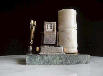 【老時光 OLD-TIME】早期二手台灣製翻頁日曆大理石筆座