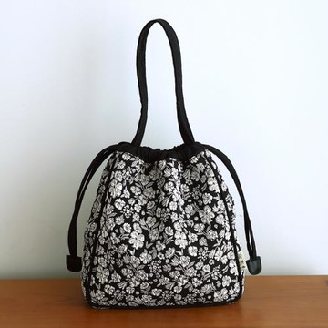 布奏百搭鑰匙抽繩束口袋小拎包