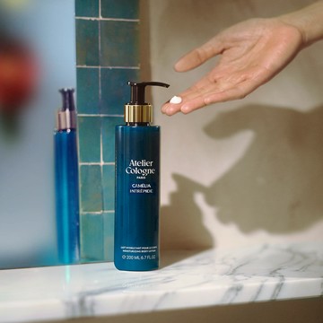 【Atelier Cologne 歐瓏】茶花香頌身體乳 Camélia Intrépide Body Lotion 200ml