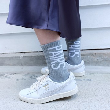 韓國 PAIRS 字母中筒襪 灰 - 25cm~27cm