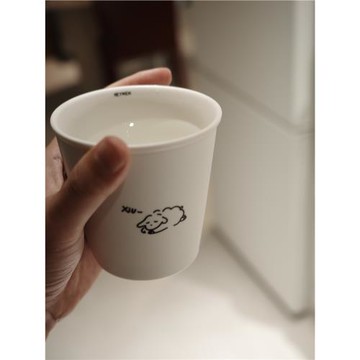 Heymen黑門 xiu 懶趴趴小羊 慵懶自在手繪紙杯造型啞面陶瓷馬克杯