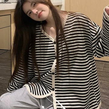 睡衣 寬鬆休閒睡衣 長袖高級感條紋 卡通睡衣 休閒睡衣 純欲可愛睡衣  寬鬆睡衣 可外穿 家居服 睡衣套裝