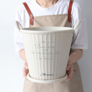 Moriann Bon lien 把手復古圓形塑膠盆 2523 + 盆底盤組  米色  1組  花盆(上徑25cm x 高22.5cm)、底座(直徑19.5cm x 高1.2cm)