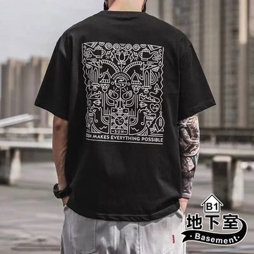地下室B1-韓系街頭工裝潮流幾何印花大圖短T 寬鬆 落肩 五分袖 情侶 T恤 大尺碼5XL【NL626052】