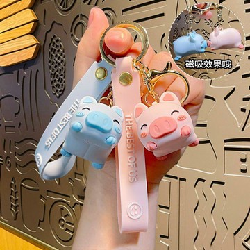 桃園出貨✨可愛小豬鑰匙扣掛飾親親情侶汽車書包創意鑰匙鏈禮物掛件卡通公仔