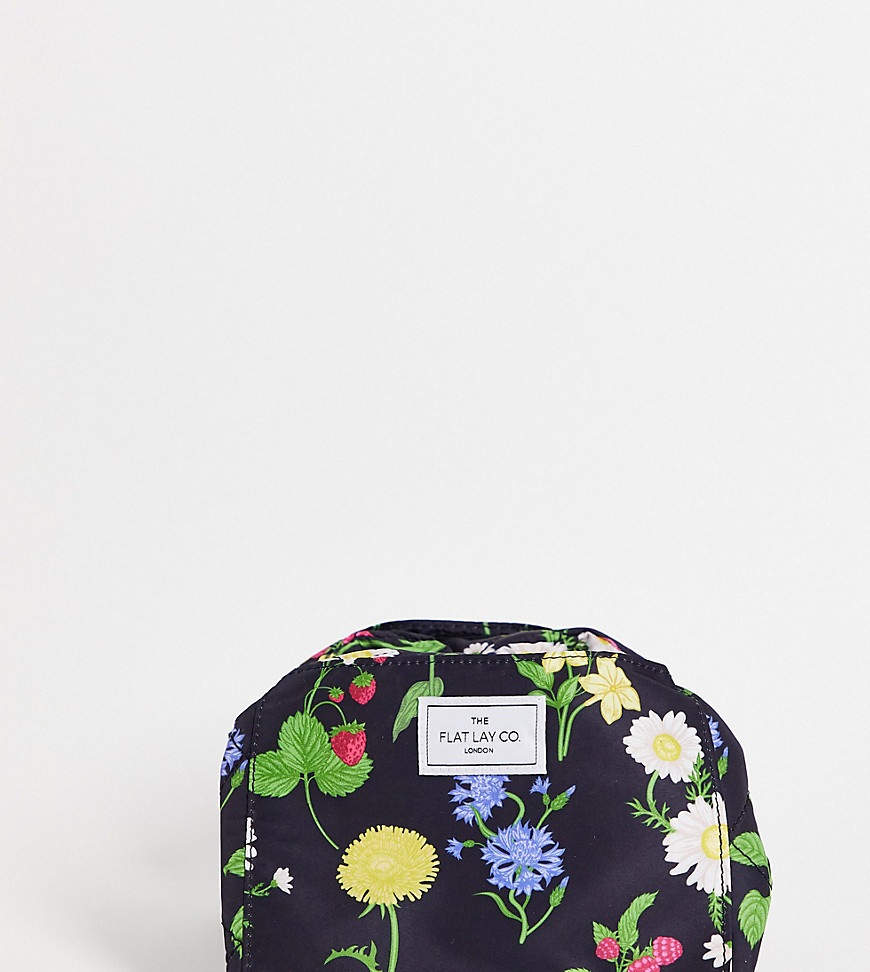 The Flat Lay Co. X ASOS Exclusive Drawstring Makeup Bag - Black Flower Print-Multi