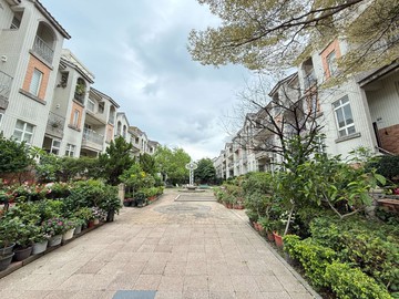龍邦皇家明亮四房雙車美墅｜台中市潭子區中山路一段