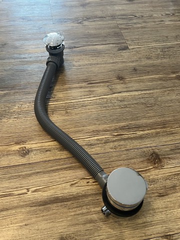 【麗室衛浴】浴缸四合1缸內出水含 彈跳落水頭冷熱水開關 鉻色 65CM