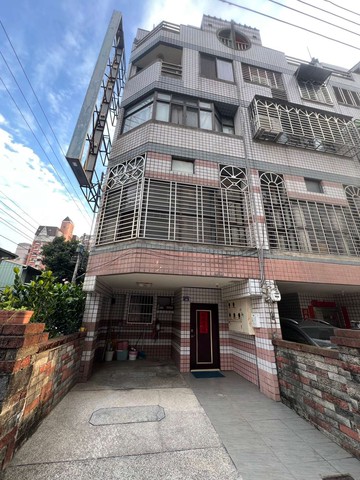 ⚠️❤️超俗絕版邊間三面採光透天門前車庫｜近一點利｜台中市北屯區昌平路二段金谷巷