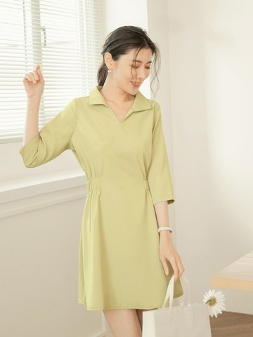 不易皺翻領鬆緊腰中洋裝