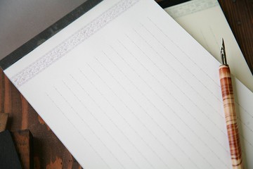 橫格紙豎寫粉色