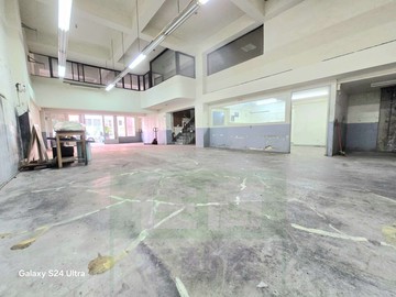 中山工業園區--挑高廠辦一樓--有車庫｜新北市中和區建一路