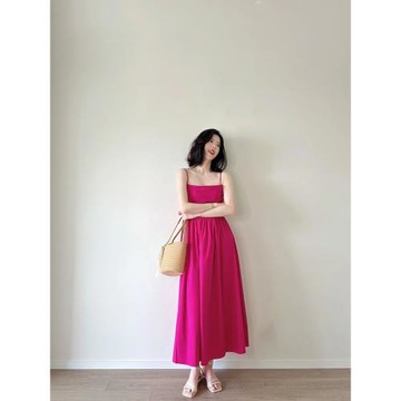 2024夏高級感火龍果色吊帶連衣裙泰國三亞旅行拍照海邊度假沙灘裙