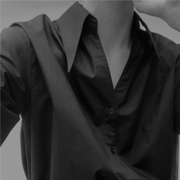 COLN 任何外套搭配起disco領襯衫都會略微遜色 因為襯衫太好看