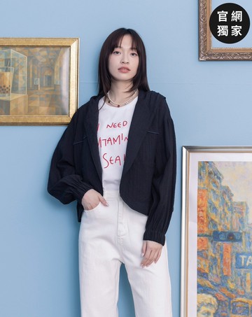 ➤弧型滾邊造型連帽薄外套(兩色)