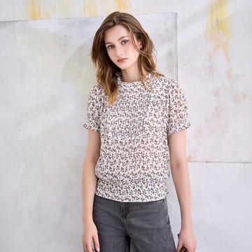 荷葉邊壓褶印花上衣