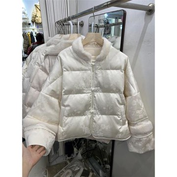 新中式國風羽絨服女冬季新款2025高級感氣質名媛短款漂亮盤扣外套