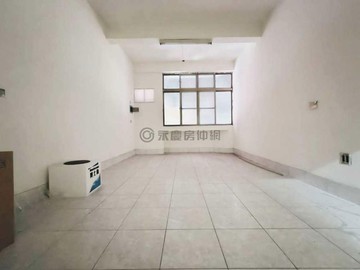 稀有釋出/瑞隆商圈/輕軌籬仔內站/臨路金店面｜高雄市前鎮區瑞隆路