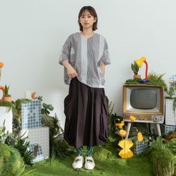 【MOSS CLUB】環保尼龍回收紗堆積感立體寬褲 黑 卡