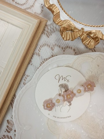 \ Little Flower Collection / 可愛小花花串髮夾 - 卡其x白