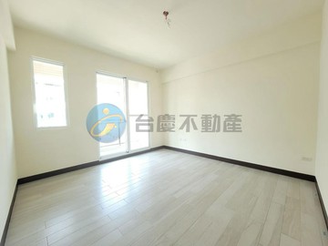 大寮潮寮國小全新前院停車大棟距別墅店面｜高雄市大寮區華中南路