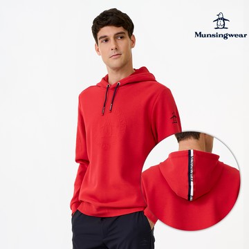 【Munsingwear 企鵝】男款紅色企鵝浮雕LOGO印製抽繩帽T MGWL2803