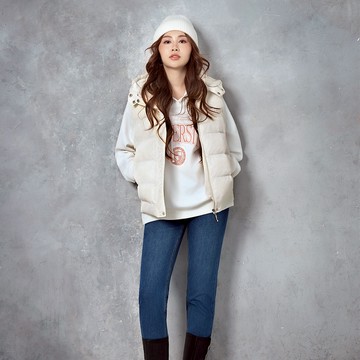 VICTORIA防撥金屬字羽絲絨背心 V45077-82&88