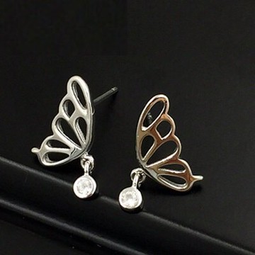 925純銀耳環鑲鑽耳飾-優雅鏤空蝴蝶造型情人節生日禮物女飾品73gq26【獨家進口】【米蘭精品】